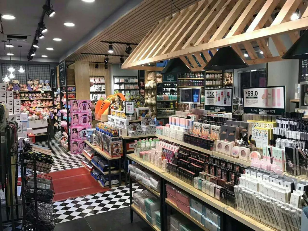 站在新零售的風(fēng)口，百貨連鎖品牌的破局之道